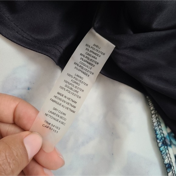 Vince Camuto Blue Ombre Floral Abstract Fit And Flare Dress Size 6 - Picture 9 of 11